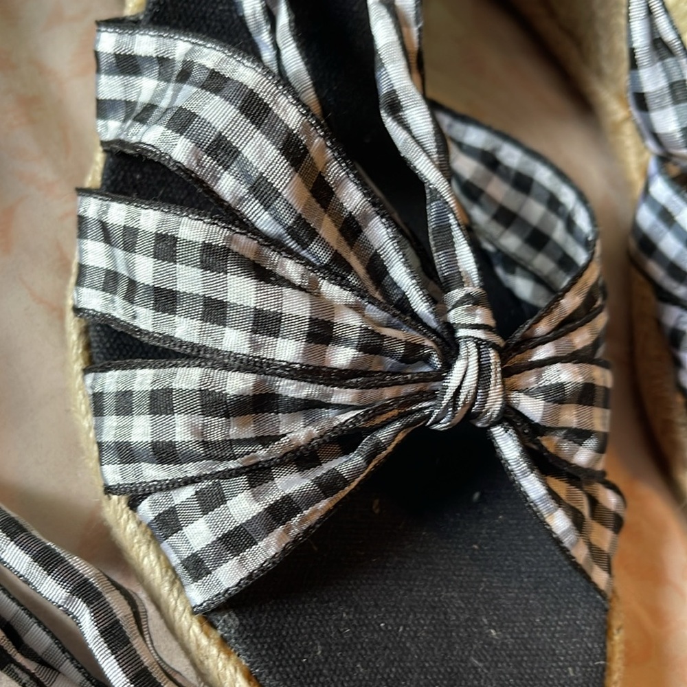 Tommy Hilfiger Blank White Gingham Plaid Wedge Lace Tie Shoes - Picture 7 of 10